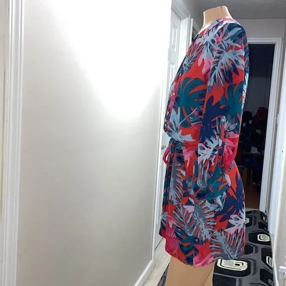 Jennifer Lopez Tropical Romper - Picture 5 of 8